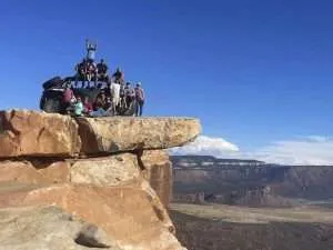 Family wheeling Off-road Paper