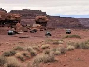 Land Use: Labyrinth Rims Gemini Bridges Travel Management